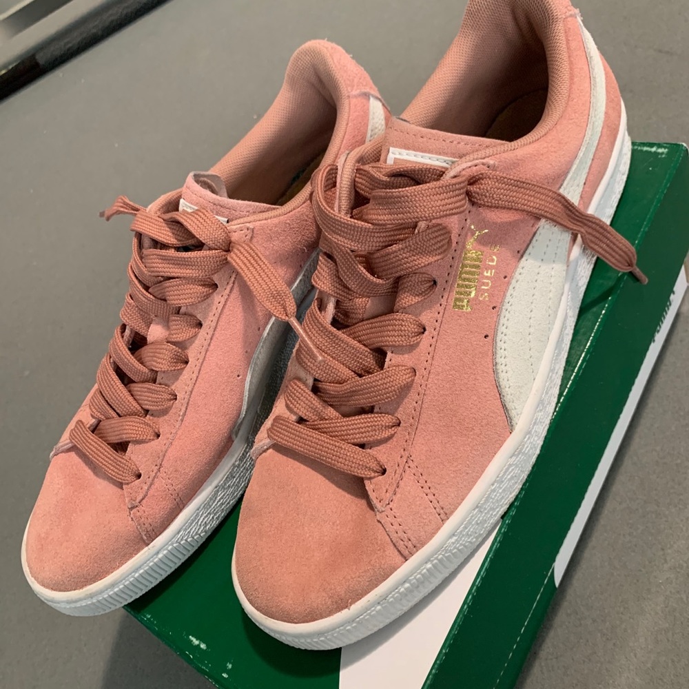 Pumas - Picture 3 of 4